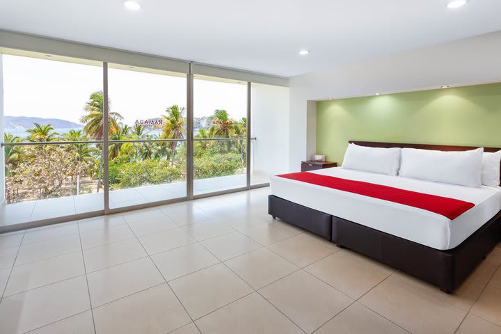 Ramada By Wyndham Acapulco Hotel & Resort