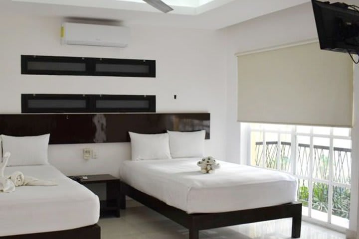 Quadruple guest room