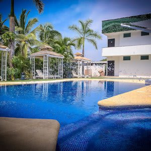 Sara Suites Ixtapa