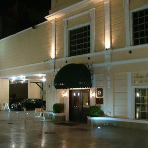 Santa Rosa Suites Hotel