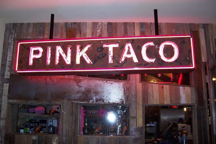 El restaurante Pink Taco en el Hard Rock Hotel & Casino Las Vegas sirve comida mexicana