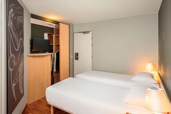 Img - Standard Twin Room