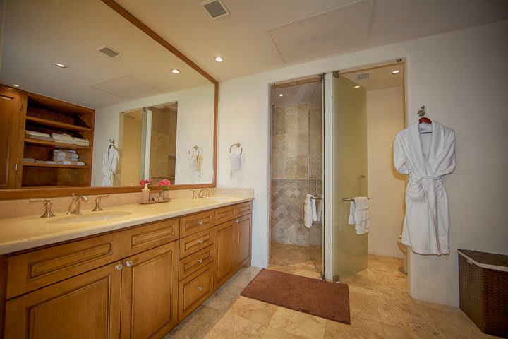 Guest bathroom in a suite