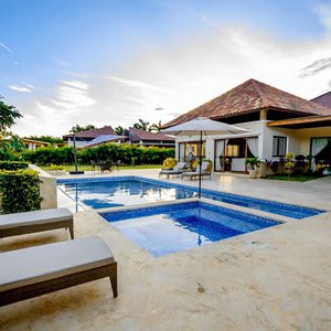 Luxurious 5-bdr Villa at Casa de Campo With Pool Jacuzzi Games Hibachi Staff