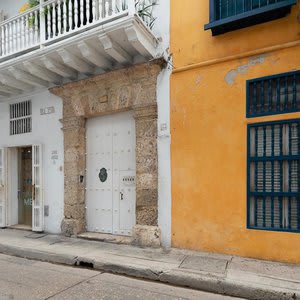 Incredible 3BR Apartment w Pool Rooftop in Centro Amurallado