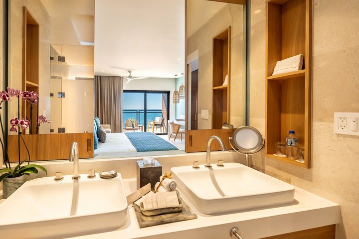 Junior suite king vista al mar