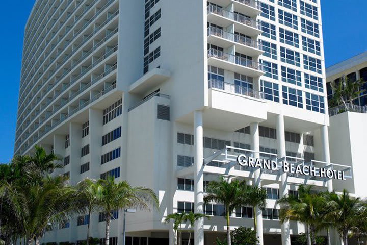 Grand Beach Hotel