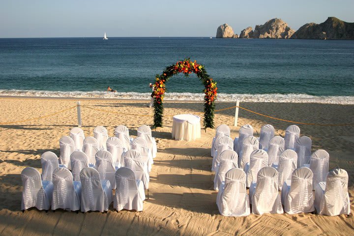 Boda en la playa del hotel Pueblo Bonito Rosé Resort & Spa en Los Cabos