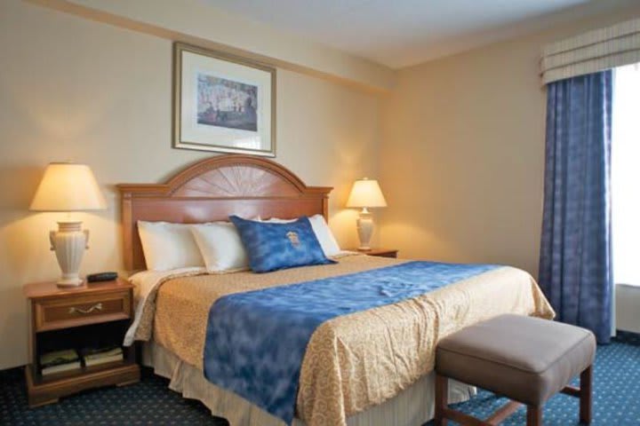 Mediterranean suite at Monte Carlo Inn Toronto in Markham