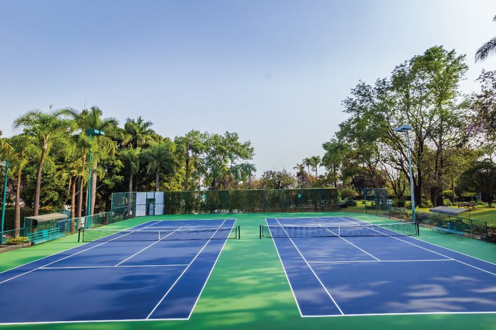 Tennis court