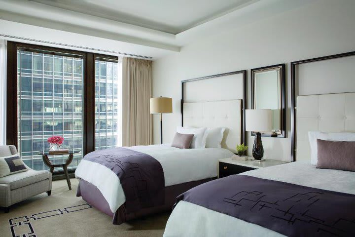 The Langham luxury hotel in Chicago offers smoke-free rooms