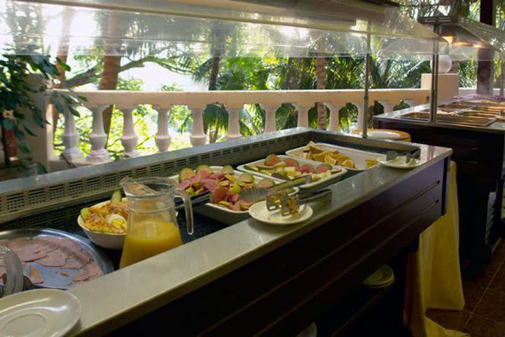 En el restaurante se pueden degustar platos de la cocina cubana