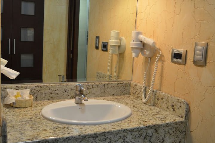 Private guest bathroom