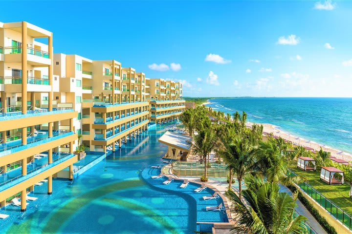 Generations Riviera Maya Family Resort Catamarán, Aqua Nick & More Inclusive