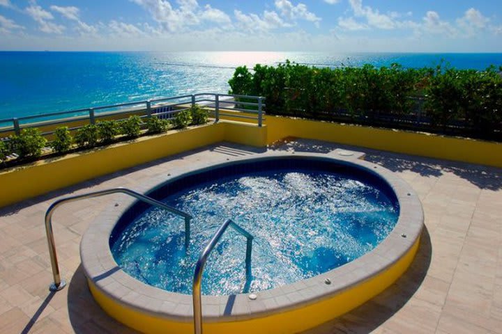 The Jacuzzi is ideal for a relaxing time