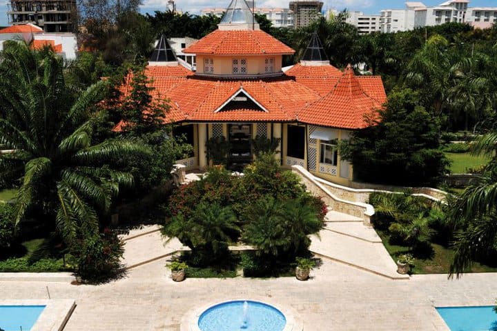 Exterior del Barceló Capella Beach en Juan Dolio