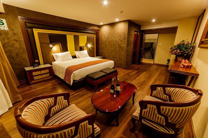 Deluxe Suite, 1 King Bed