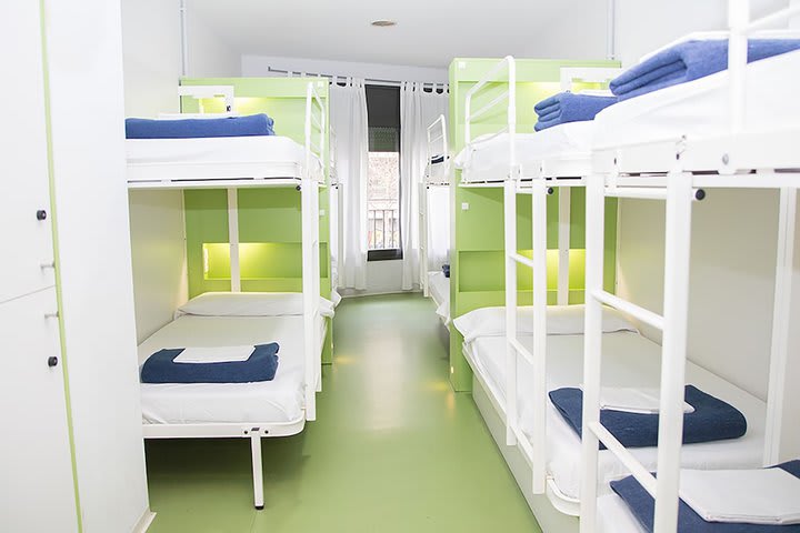 Standard Shared Dormitory, Mixed Dorm, Shared Bathroom (10 people)