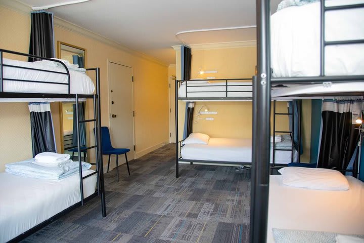 Dormitorio compartido, varias camas (4-Beds with Ensuite)