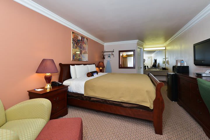 Mini suite en el hotel de negocios Americas Best Value Inn & Suites en South San Francisco