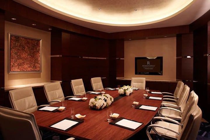 Organiza tus reuniones en uno de los salones del Renaissance Shanghai Putuo Hotel