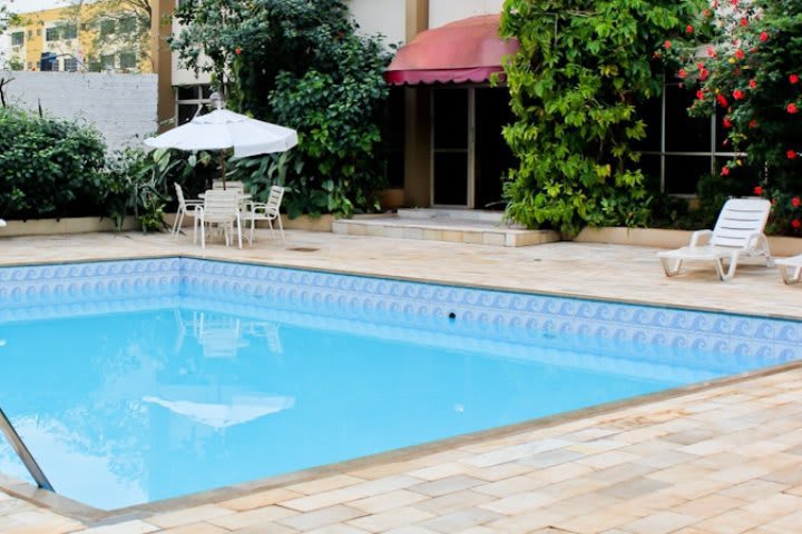 Hay un chapoteadero en el hotel San Juan Tour en Foz de Iguazú