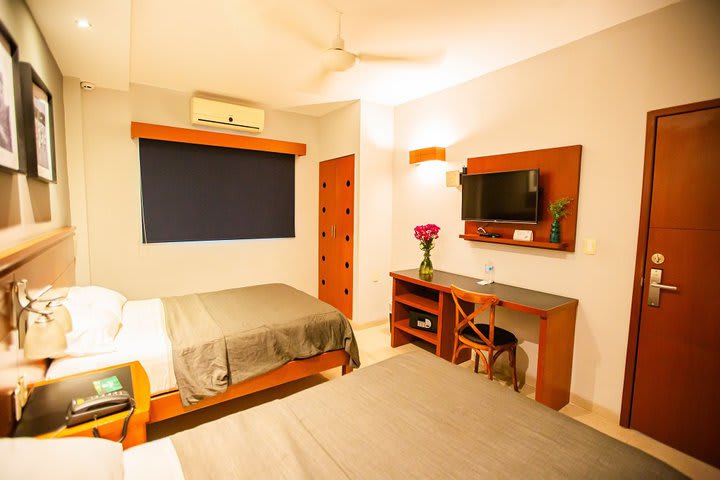 Standard guest room with air conditioning