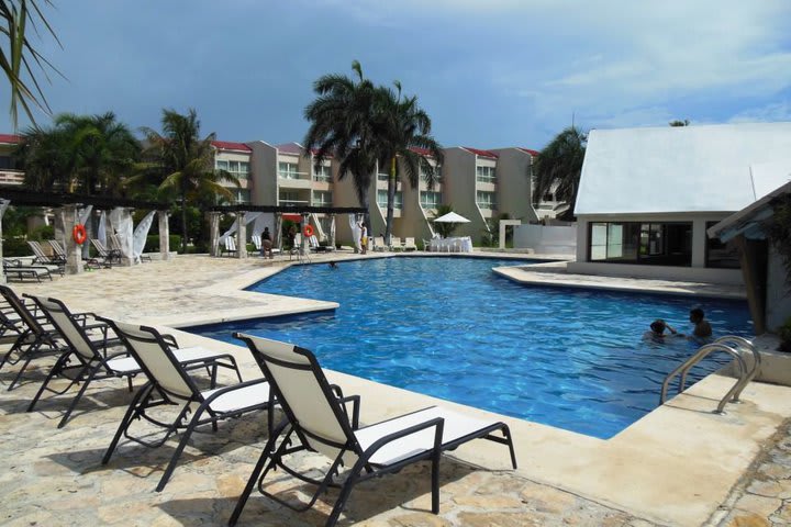 Sun terrace with sun loungers