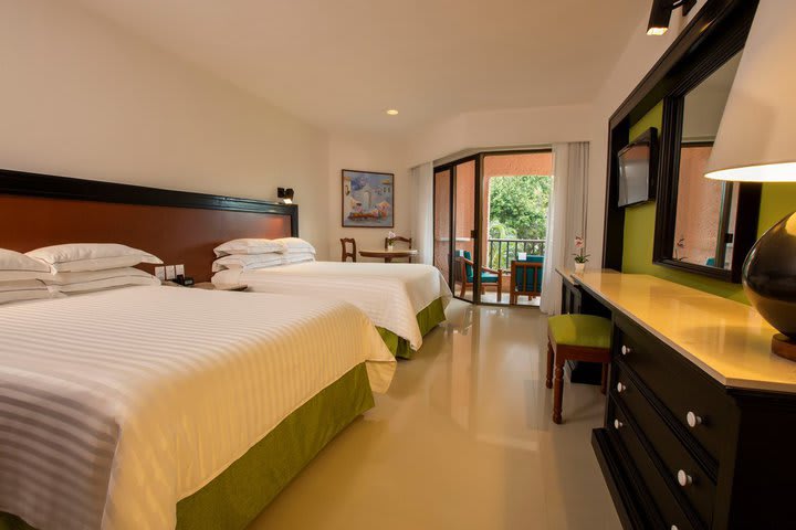 Deluxe guest room with two beds