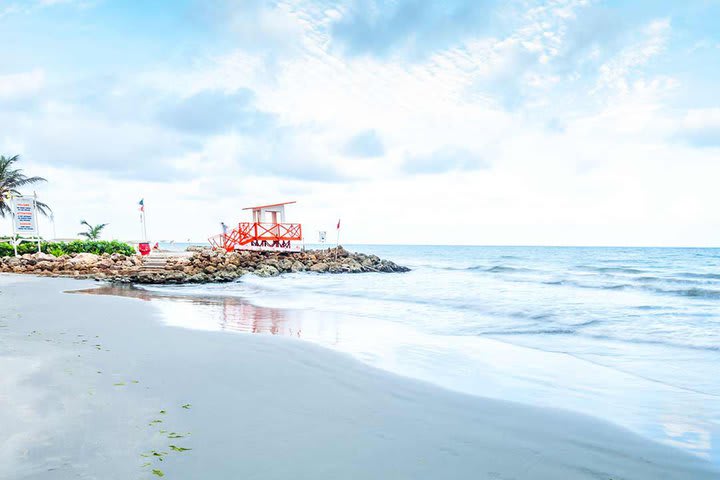 Hotel frente al mar