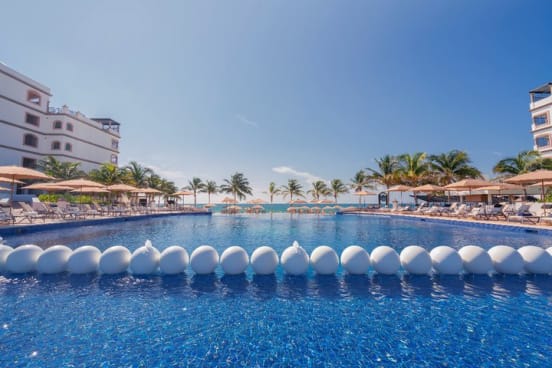 Grand Residences Riviera Cancún, a Registry Collection Hotel