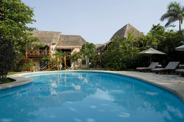 The swimming pool at the Na Balam hotel on the beach in Isla Mujeres