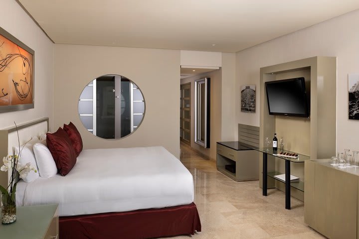 Habitación (Roulette Playa del Carmen or La Perla)