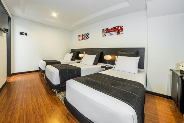 Triple guest room with 3 beds