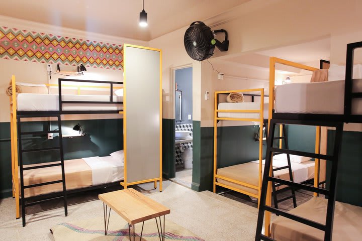 Dormitorio de 12 camas