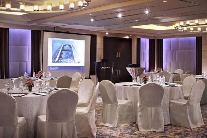 Host your event in the meeting facilities at the Carlton Hotel in Singapore