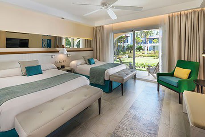 Img - Privileged Deluxe DBL