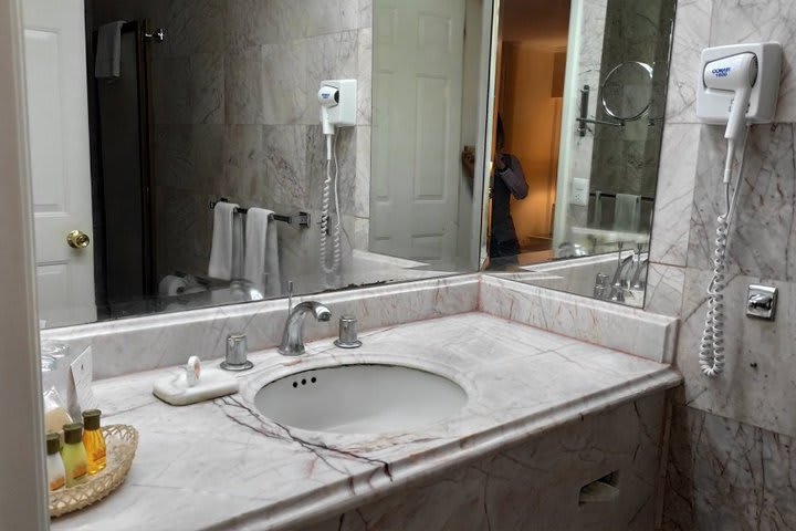 Baño de una habitación