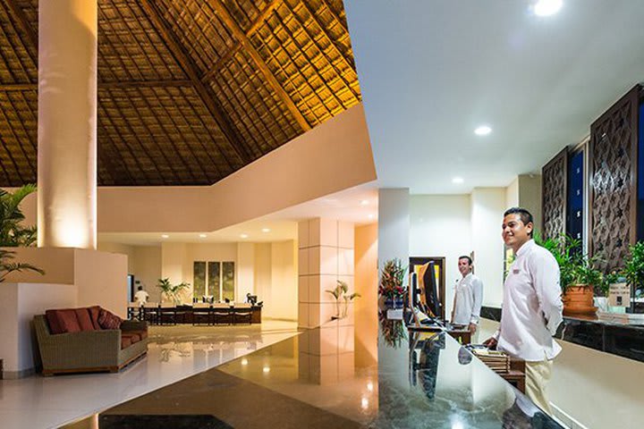 The resort has contemporary design with Mayan details