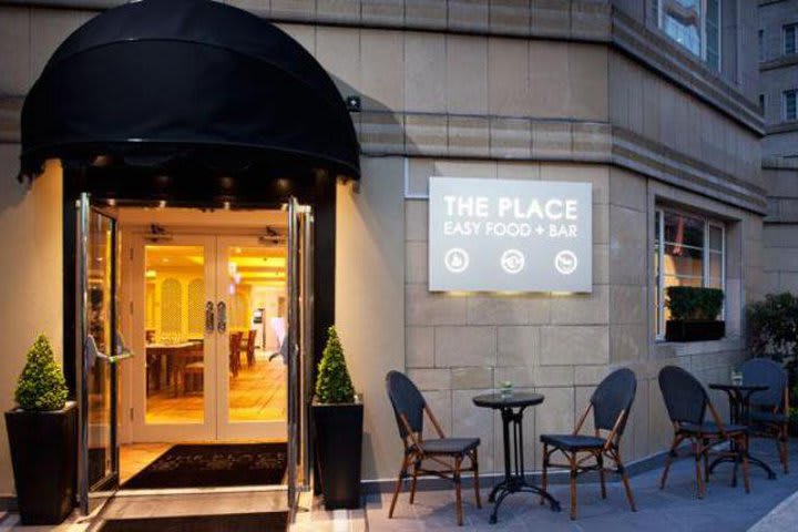 El restaurante The Place es ideal para una cena informal en el Meliá White House