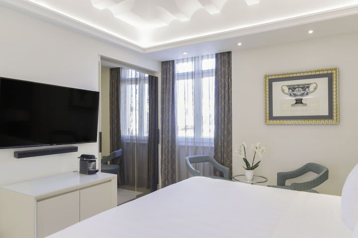 Deluxe Room, 1 King Bed