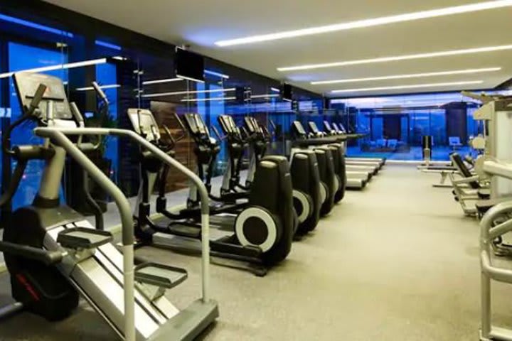 Equipment in the fitness center