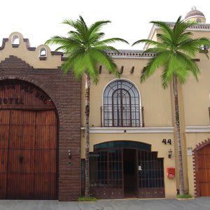 Hotel Hacienda del Sol