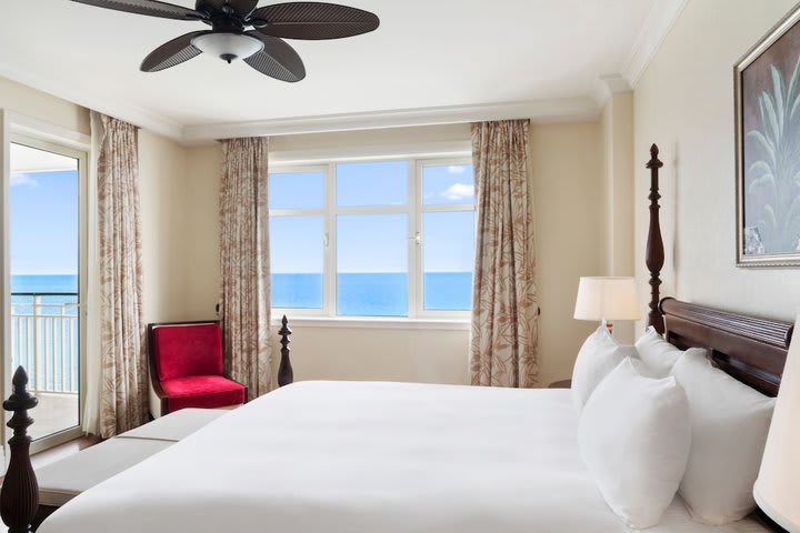 Img - Suite, 3 Bedrooms, Oceanfront