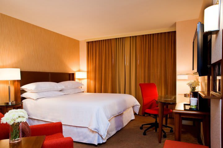 The Sheraton Tribeca hotel in New York has 369 guest rooms and suites