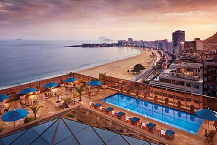 Pool and sun terrace at the JW Marriott Rio de Janeiro