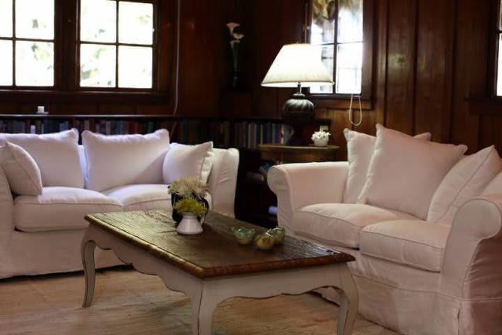 Sitting area in a suite