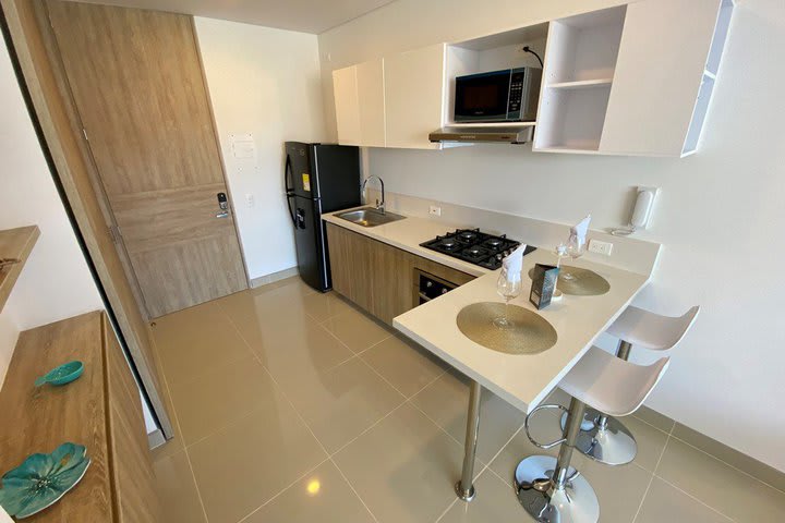 Cocina y comedor Apartasuite SOHO - con balcón SMR336A