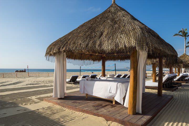 Oceanfront massages cabin