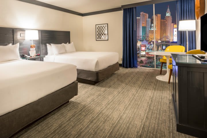 Double guest room overlooking The Strip